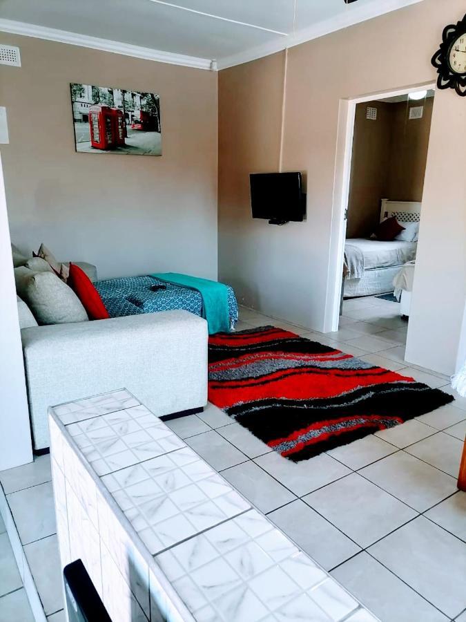 Poolside Guest House Port Shepstone Room photo